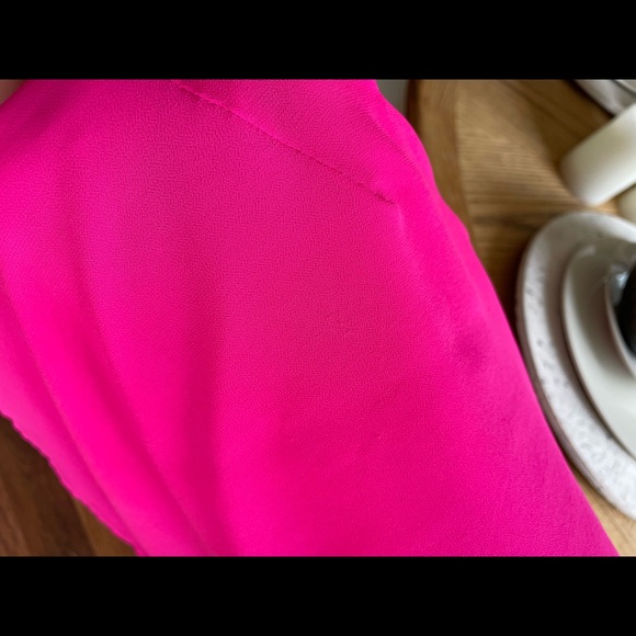 Naked Zebra boutique hot pink scalloped tank - Picture 6 of 12